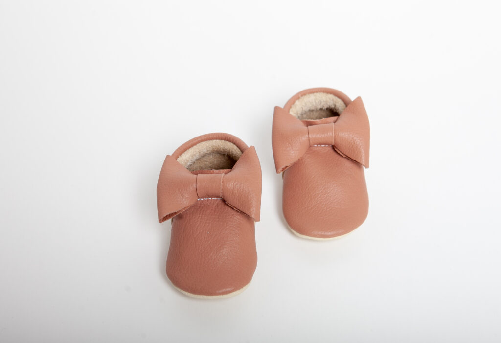 „Bow” Moccasin – Amber