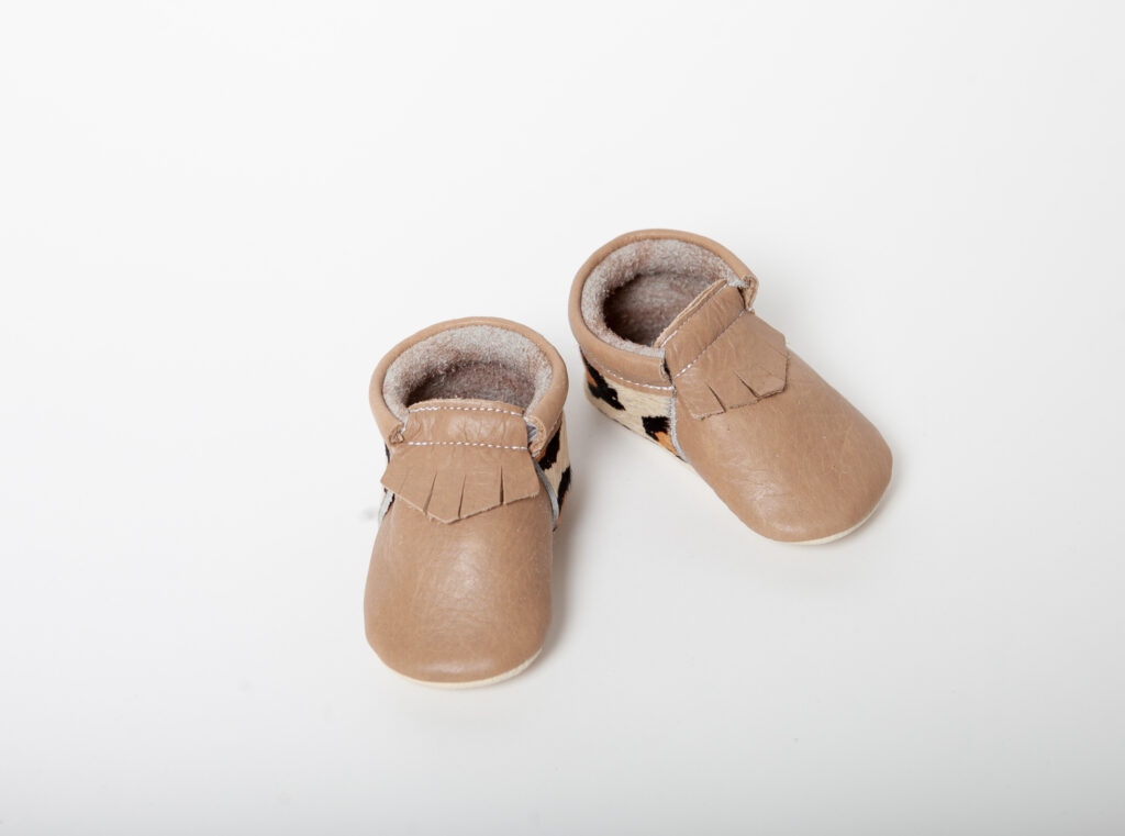 „Classic” Moccasin – Sand/Animal