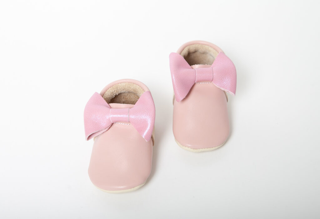 „Bow” Moccasin – Dusty Blush/ Shiny Pink